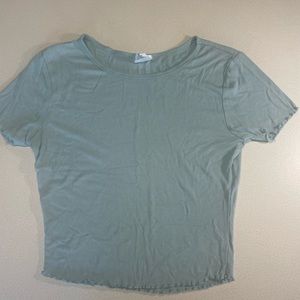 Tilly’s Destined dark green women’s size large cropped tee